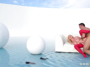 Be ready to join sensational lovers practicing hardcore sex in water. Juicy blonde wearing pink latex suit is getting her wet ass hole drilled.